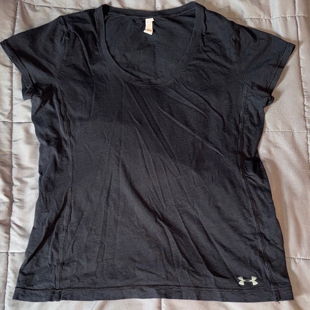 Under Armour Black Short Sleeve Semi-Fitted T-Shirt